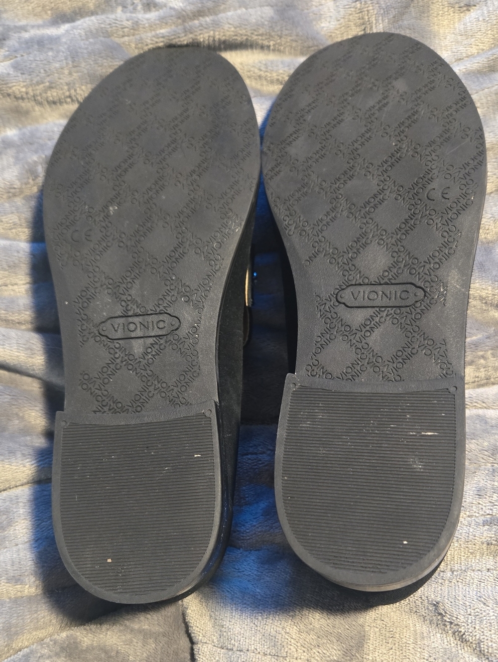 Vionic-"Avvy" Loafer in Black-Size 8 - Picture 7 of 12